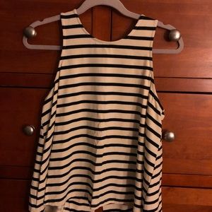 Ava sky tank rhyme size small